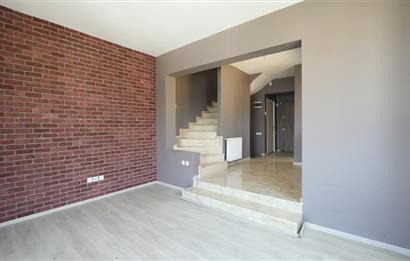 C21 Cius; Harmankaya Villaları'nda Deniz Manzaralı Bahçeli 3+2 Villa