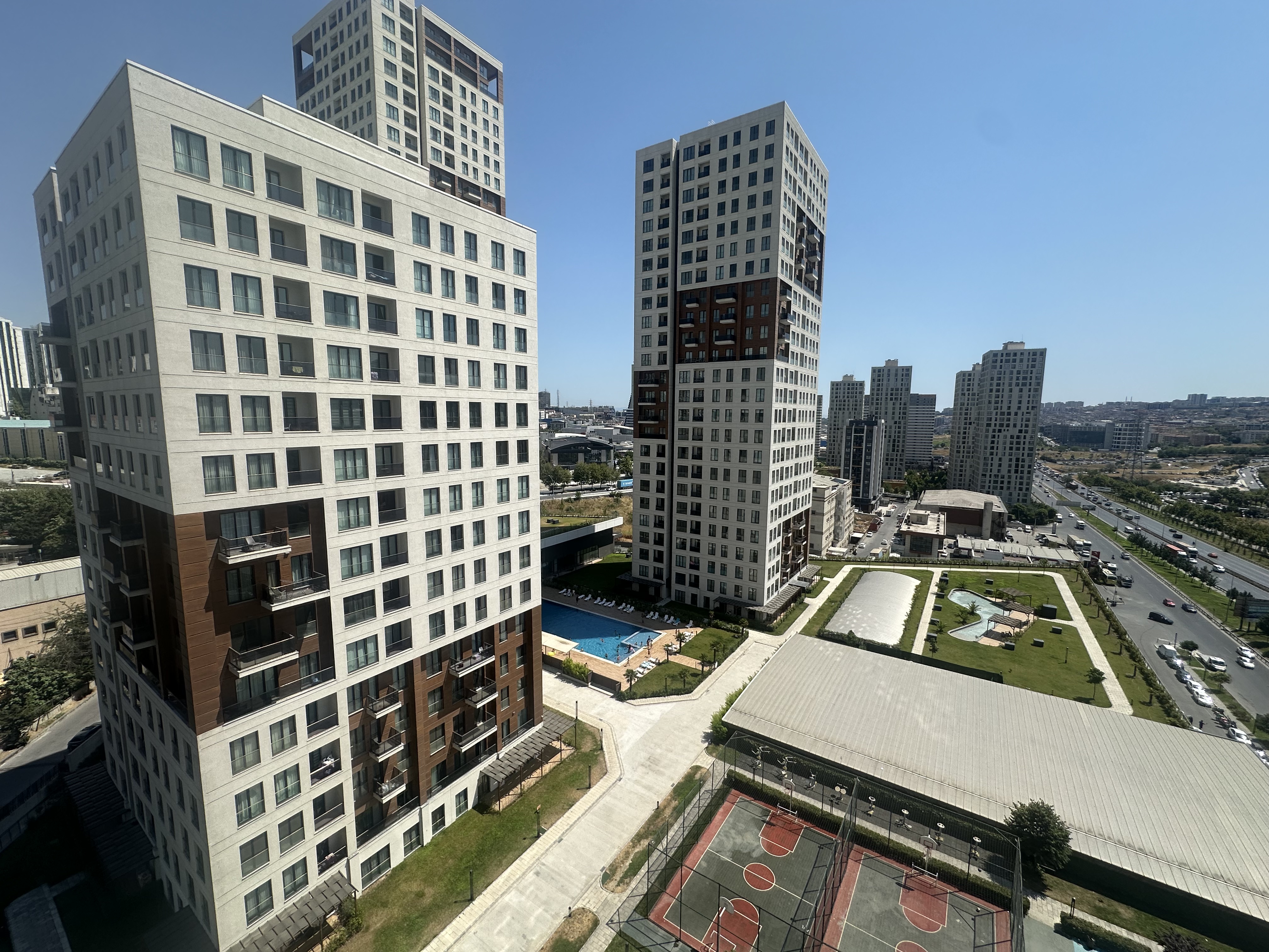 Self İstanbul'da Önü Açık, Güney Cephe Kiralık 2+1 Daire