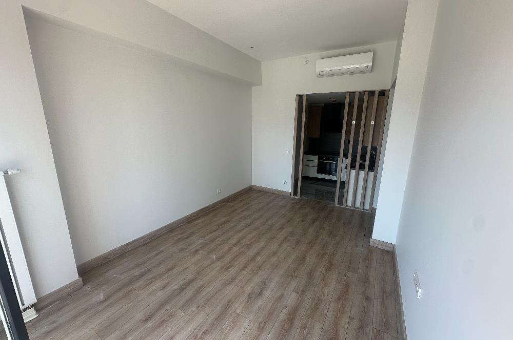 Self İstanbul'da Önü Açık, Güney Cephe Kiralık 2+1 Daire