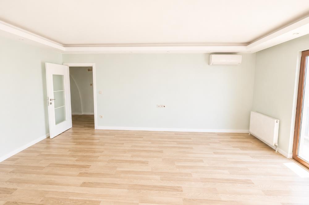 SERHAT PALUT KURTKÖY MERKEZ BOŞ SATILIK 2+1 DAİRE 