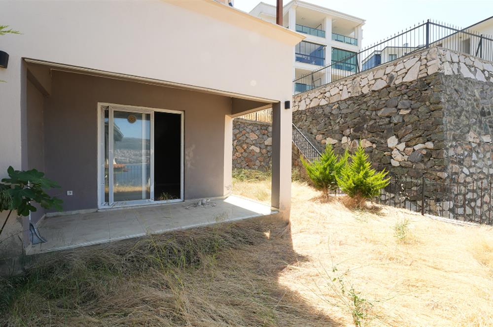 C21 Cius; Harmankaya Villaları'nda Deniz Manzaralı Bahçeli 3+2 Villa