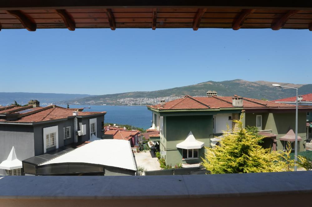 C21 Cius; Harmankaya Villaları'nda Deniz Manzaralı Bahçeli 3+2 Villa