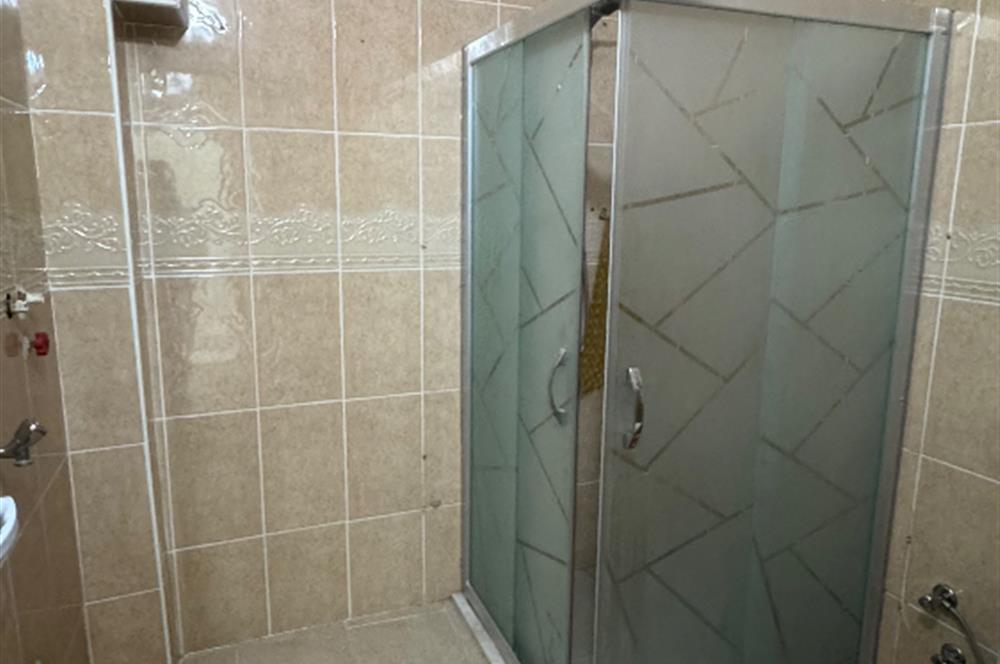 Yedieylül Mahallesinde Tadilatlı Satılık Daire