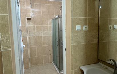 Yedieylül Mahallesinde Tadilatlı Satılık Daire