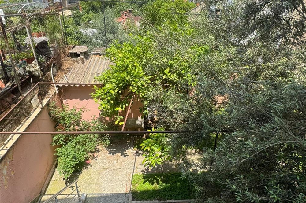 Yedieylül Mahallesinde Tadilatlı Satılık Daire