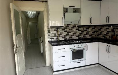 Yedieylül Mahallesinde Tadilatlı Satılık Daire