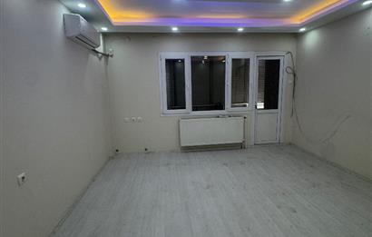 Yedieylül Mahallesinde Tadilatlı Satılık Daire