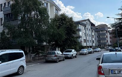 ÇANKAYA BİRLİK DE SATILIK 3+1 ARA KAT FIRSAT DAİRE