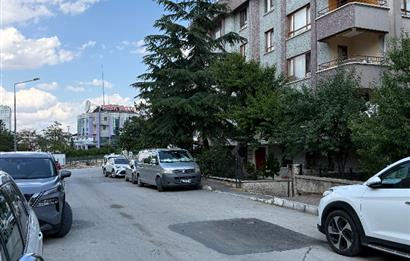 ÇANKAYA BİRLİK DE SATILIK 3+1 ARA KAT FIRSAT DAİRE