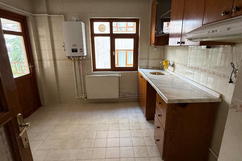 ÇANKAYA BİRLİK DE SATILIK 3+1 ARA KAT FIRSAT DAİRE