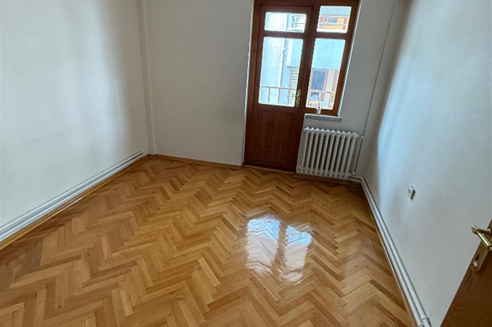 ÇANKAYA BİRLİK DE SATILIK 3+1 ARA KAT FIRSAT DAİRE