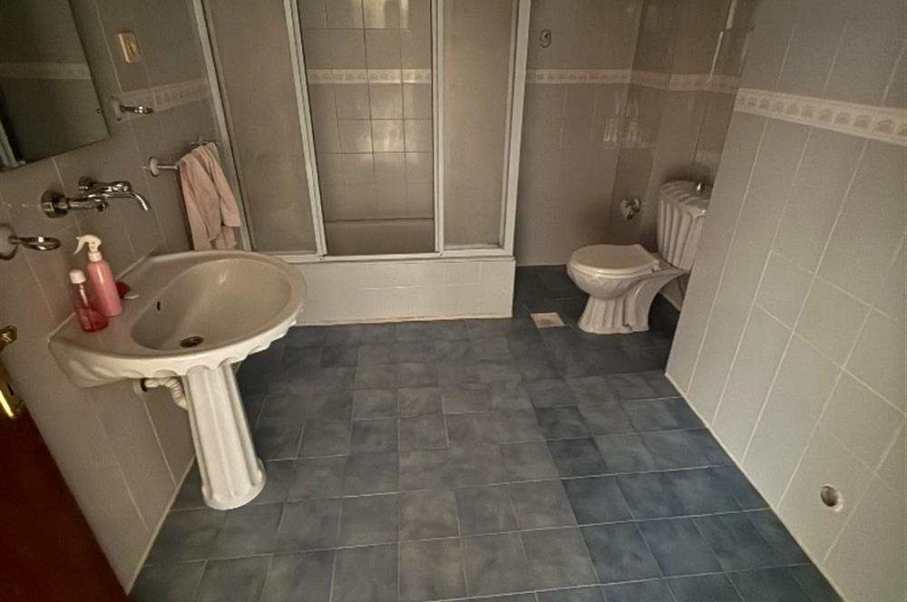ÇANKAYA BİRLİK DE SATILIK 3+1 ARA KAT FIRSAT DAİRE