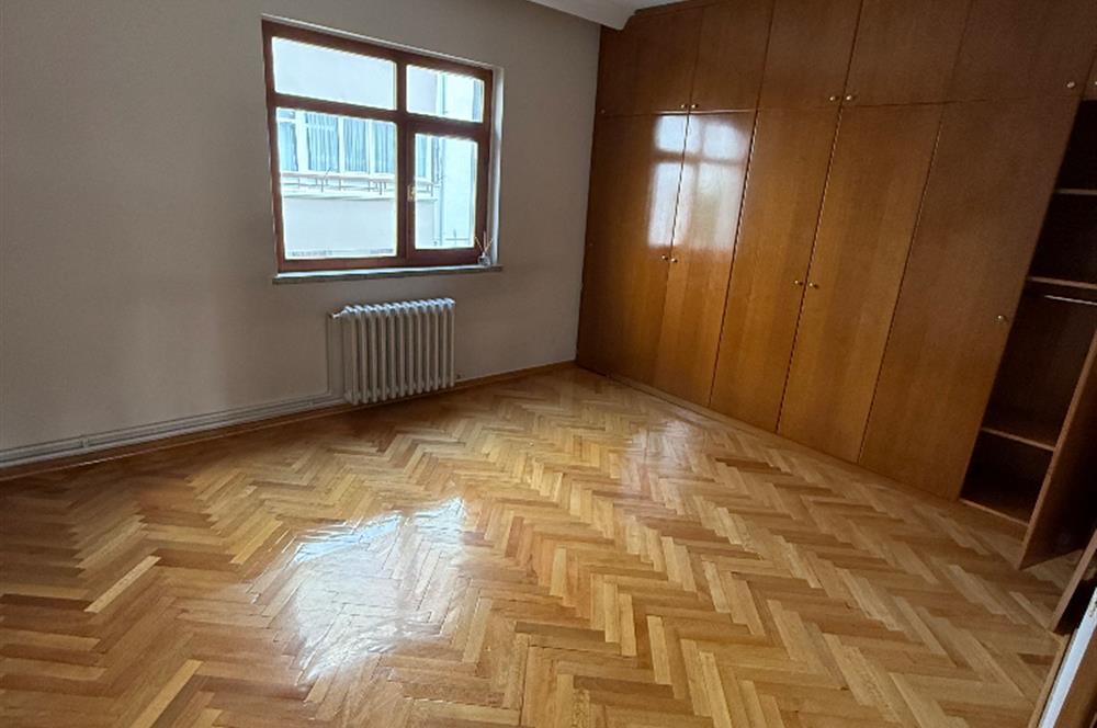 ÇANKAYA BİRLİK DE SATILIK 3+1 ARA KAT FIRSAT DAİRE