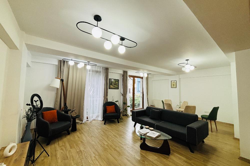 KOŞUYOLU MÜSTAKİL BİNADA 1.KAT 2+1 KİRALIK OFİS