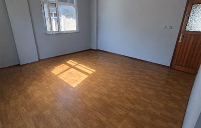 Pendik Sülüntepe'de Şehir Manzaralı Geniş 2+1 Daire