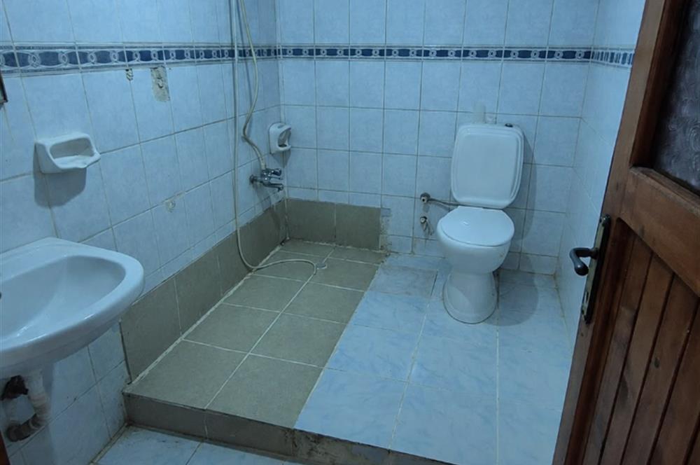 Pendik Sülüntepe'de Şehir Manzaralı Geniş 2+1 Daire