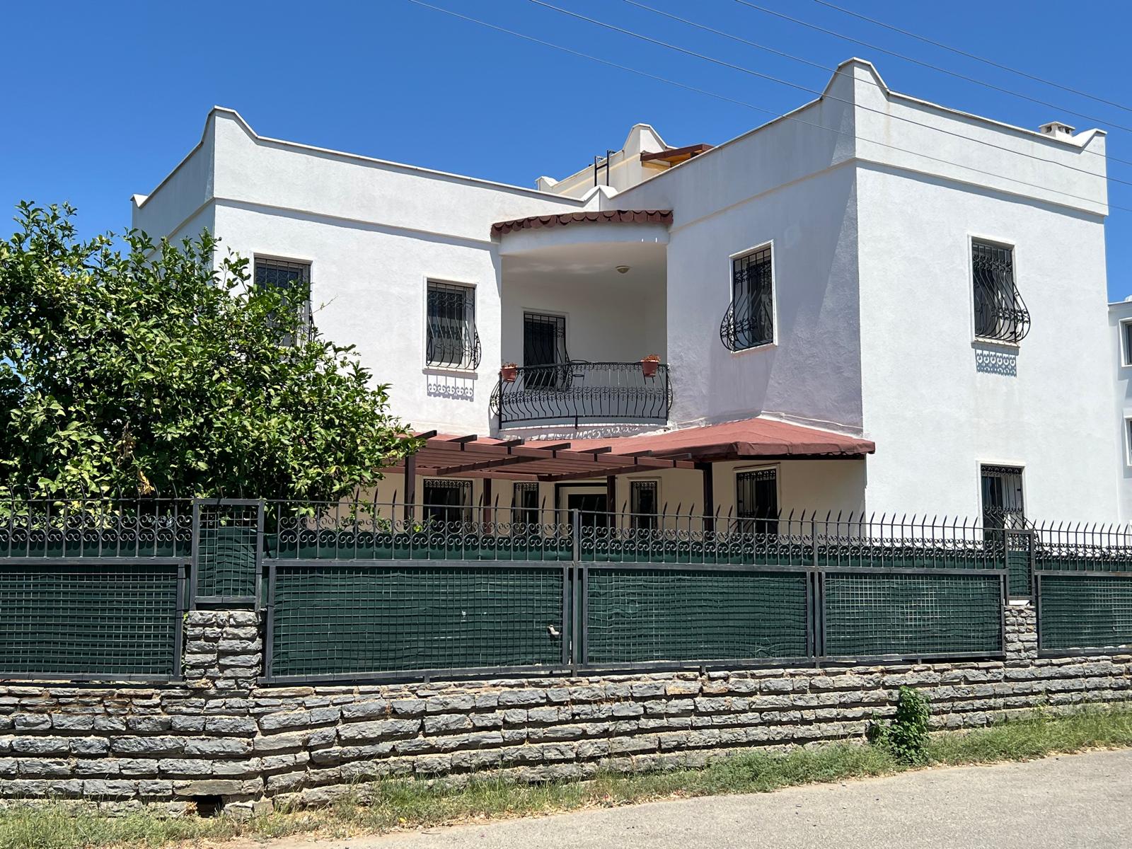 Eskiçeşme Müstakil Dubleks 3+1 Villa, Bahçeli & Şömineli