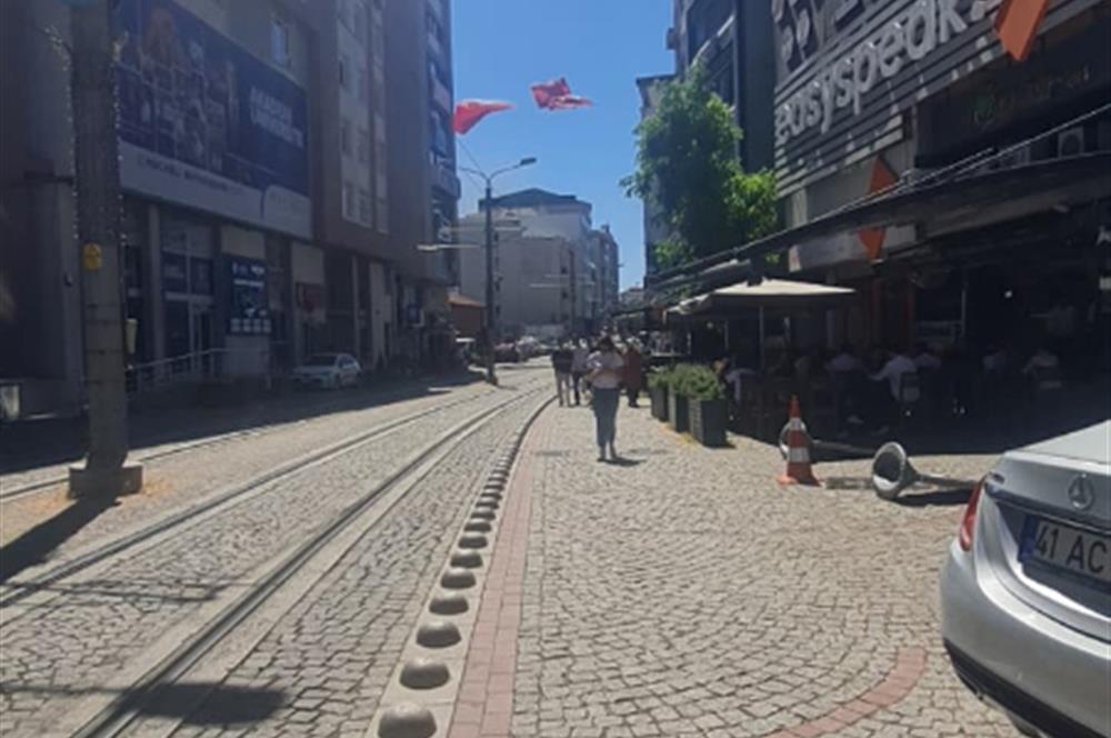 İzmit En Değerli Lokasyonunda Kurumsal Kiracılı Satılık Ticari