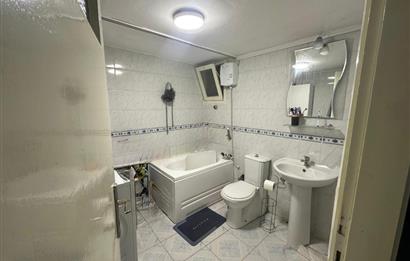 Üçyol Metro İstasyonu Yakını Bağkur Sitesinde 2+1 Satılık Daire