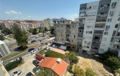 Üçyol Metro İstasyonu Yakını Bağkur Sitesinde 2+1 Satılık Daire