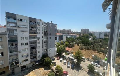 Üçyol Metro İstasyonu Yakını Bağkur Sitesinde 2+1 Satılık Daire