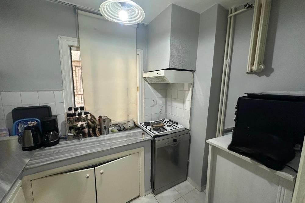 Üçyol Metro İstasyonu Yakını Bağkur Sitesinde 2+1 Satılık Daire