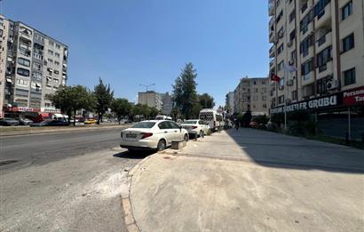 Üçyol Metro İstasyonu Yakını Bağkur Sitesinde 2+1 Satılık Daire