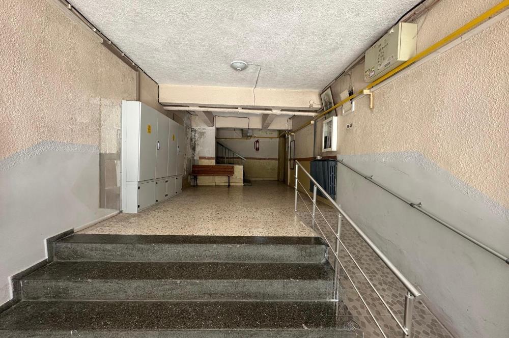 Üçyol Metro İstasyonu Yakını Bağkur Sitesinde 2+1 Satılık Daire