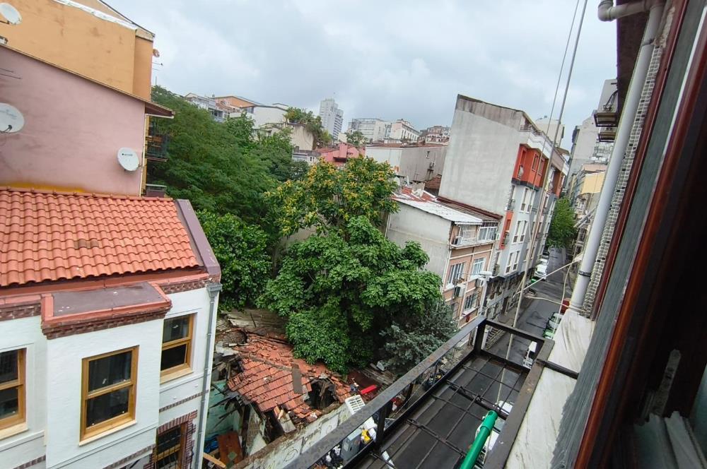 Taksim'e 700 MT, Yatırımlık 1+1 Daire, 65m² Net, Kat Mülkiyetli