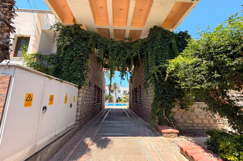 Bodrum Merkez'de Havuzlu Site İçerisinde Kiralık 2+1 Daire 