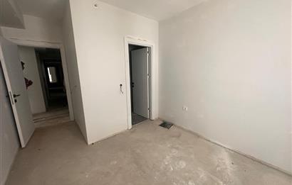 KÜÇÜKÇEKMECE DENİZ LİFE SİTESİN'DE 3+1 SATILIK DAİRE