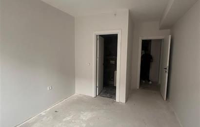 KÜÇÜKÇEKMECE CUMHURİYETTE DENİZ LİFE SİTESİNDE 3+1 SATILIK DAİRE