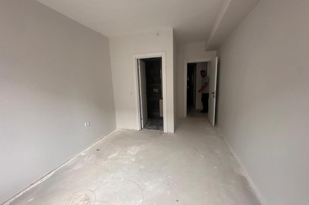 KÜÇÜKÇEKMECE CUMHURİYETTE DENİZ LİFE SİTESİNDE 3+1 SATILIK DAİRE