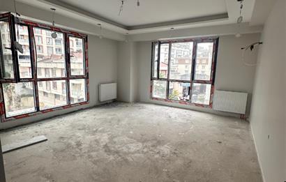 KÜÇÜKÇEKMECE CUMHURİYETTE DENİZ LİFE SİTESİNDE 3+1 SATILIK DAİRE