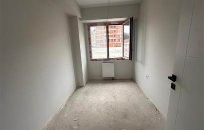KÜÇÜKÇEKMECE CUMHURİYETTE DENİZ LİFE SİTESİNDE 3+1 SATILIK DAİRE