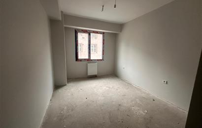 KÜÇÜKÇEKMECE CUMHURİYETTE DENİZ LİFE SİTESİNDE 3+1 SATILIK DAİRE