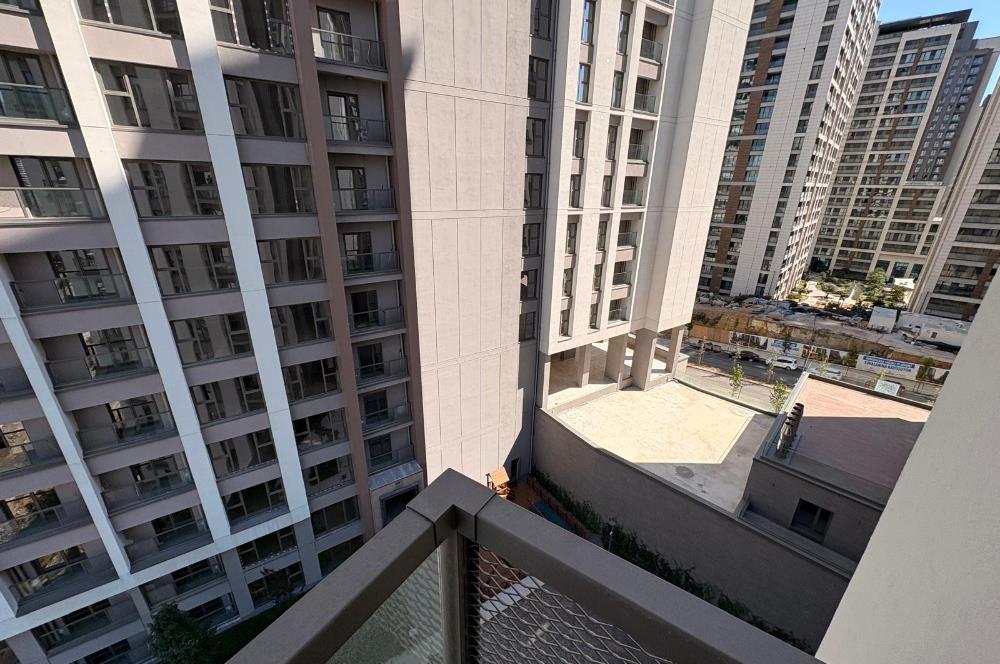C21 ROOF FİKİRTEPE 5.ETAP BÜYÜK TİP ÇİFT CEPHE 1+1 KİRALIK DAİRE