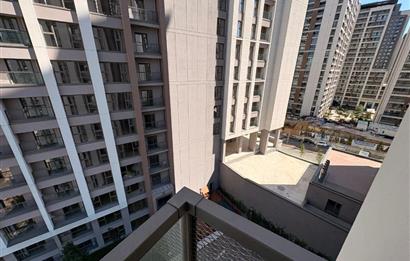 C21 ROOF FİKİRTEPE 5.ETAP BÜYÜK TİP ÇİFT CEPHE 1+1 KİRALIK DAİRE