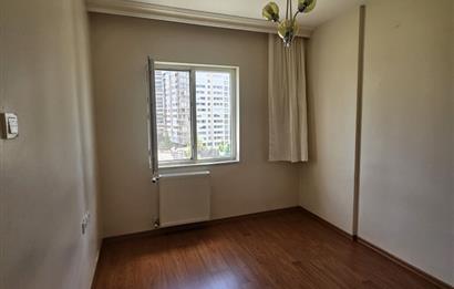 Yaşamkent'te Rakipsiz Konumda HEMEN TAŞINMAYA UYGUN satılık 4+1