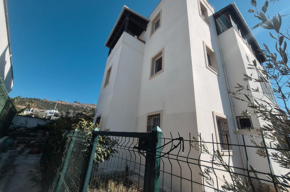 Bodrum Turgutreis'te Satılık 2+1 Bahçe Katı