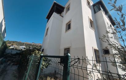 Bodrum Turgutreis'te Satılık 2+1 Bahçe Katı