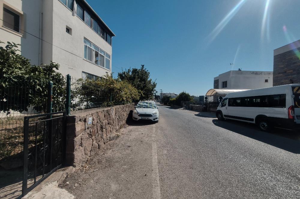 Bodrum Turgutreis'te Satılık 2+1 Bahçe Katı