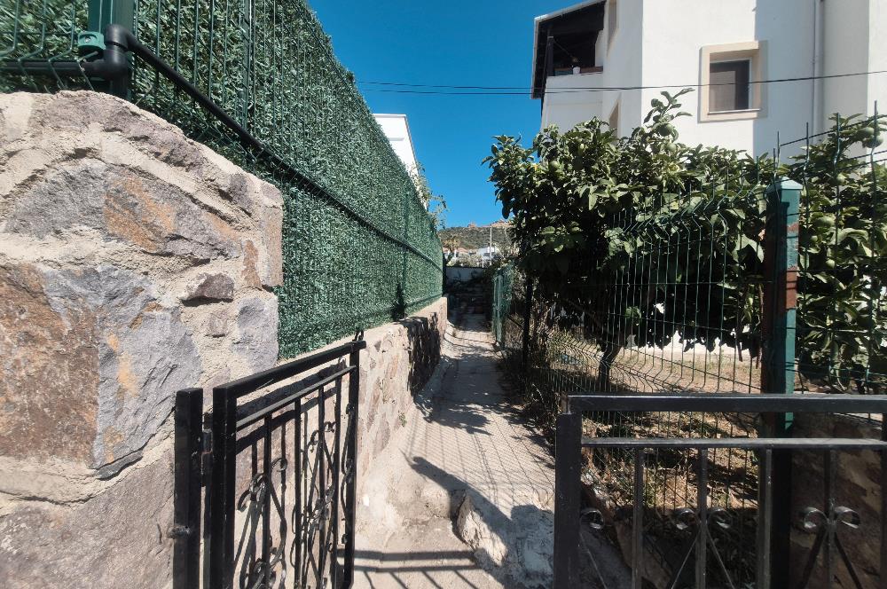 Bodrum Turgutreis'te Satılık 2+1 Bahçe Katı