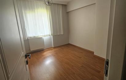 Yaşamkent'te Rakipsiz Konumda HEMEN TAŞINMAYA UYGUN satılık 4+1