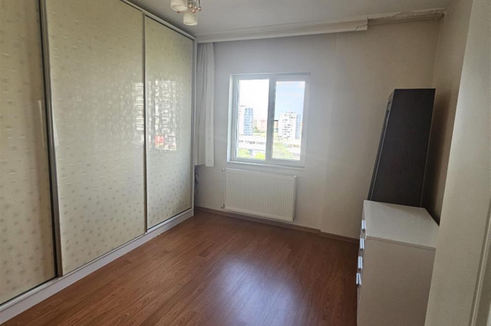 Yaşamkent'te Rakipsiz Konumda HEMEN TAŞINMAYA UYGUN satılık 4+1