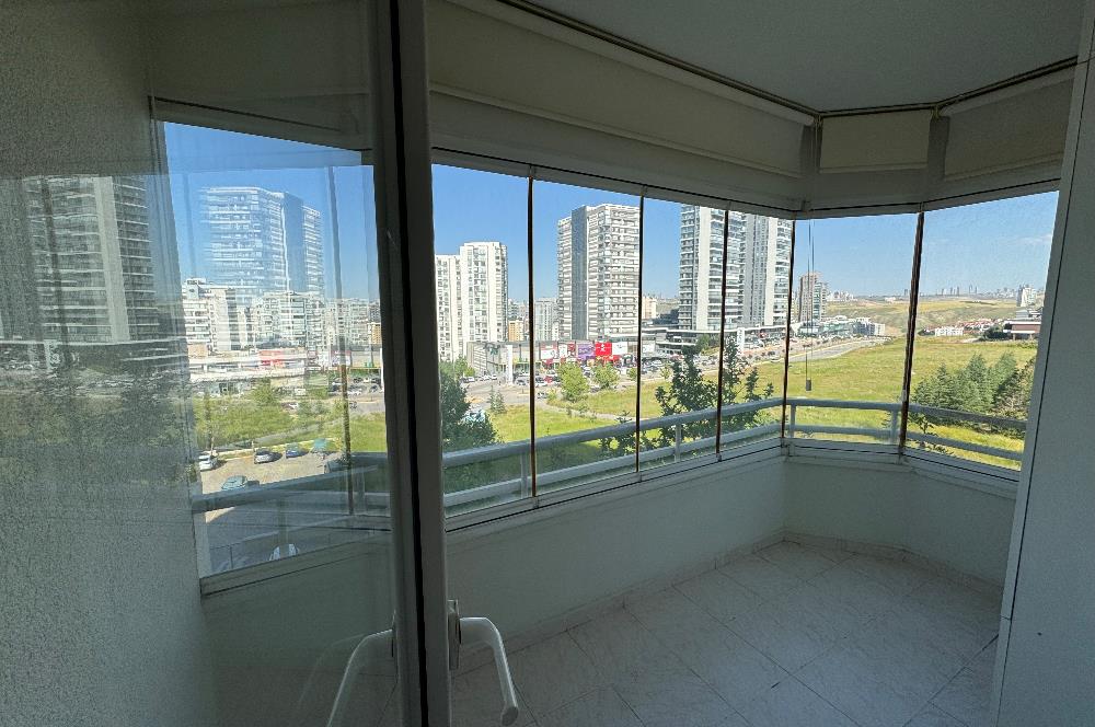 Yaşamkent'te Rakipsiz Konumda HEMEN TAŞINMAYA UYGUN satılık 4+1