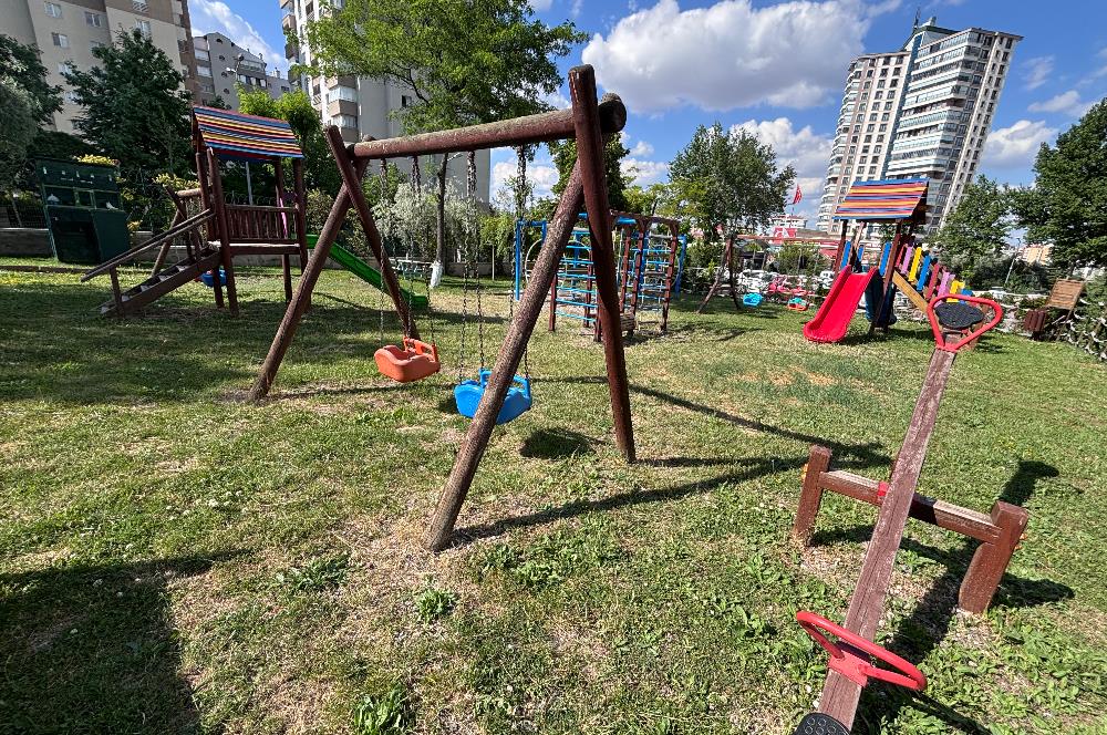 Yaşamkent'te Rakipsiz Konumda HEMEN TAŞINMAYA UYGUN satılık 4+1