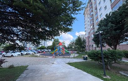 Yaşamkent'te Rakipsiz Konumda HEMEN TAŞINMAYA UYGUN satılık 4+1