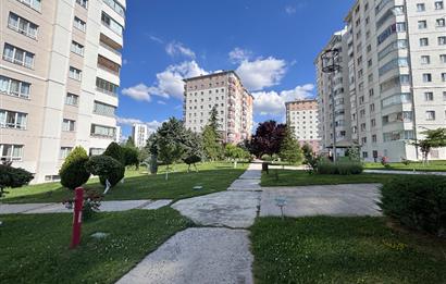 Yaşamkent'te Rakipsiz Konumda HEMEN TAŞINMAYA UYGUN satılık 4+1