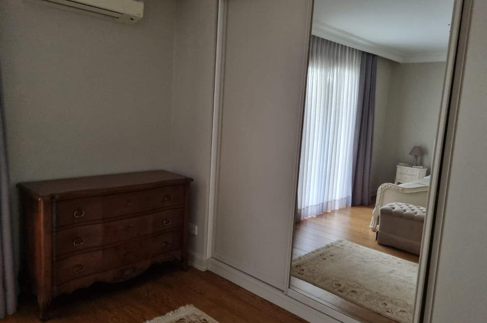 MODA’DA MUHTEŞEM DENIZ VE PARK MANZARALI SATILIK DAİRE